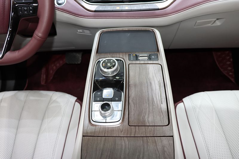 福特 领裕 2021款 EcoBoost 225 尊领型 7座2/2/3