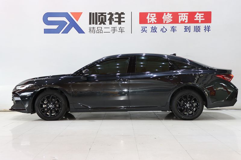 丰田 亚洲龙 2022款 双擎 2.5L 豪华版