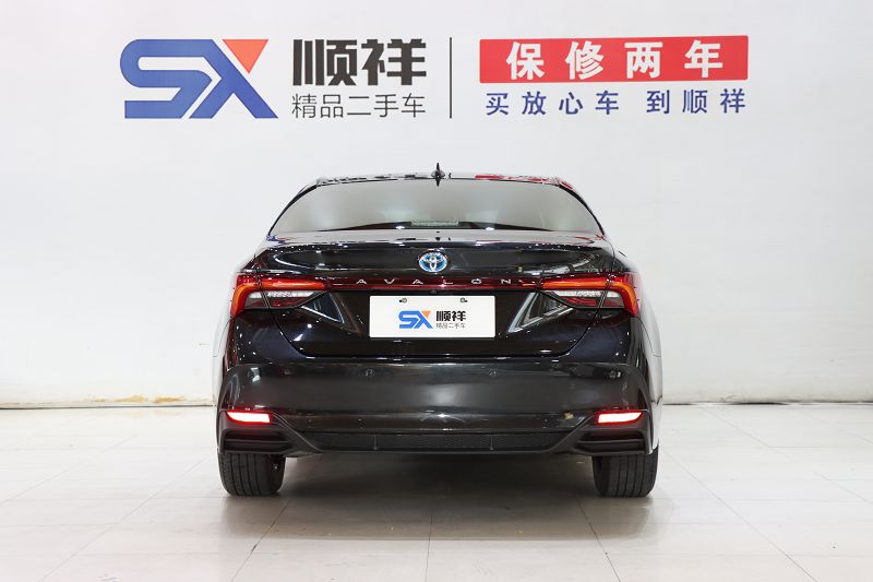 丰田 亚洲龙 2022款 双擎 2.5L 豪华版