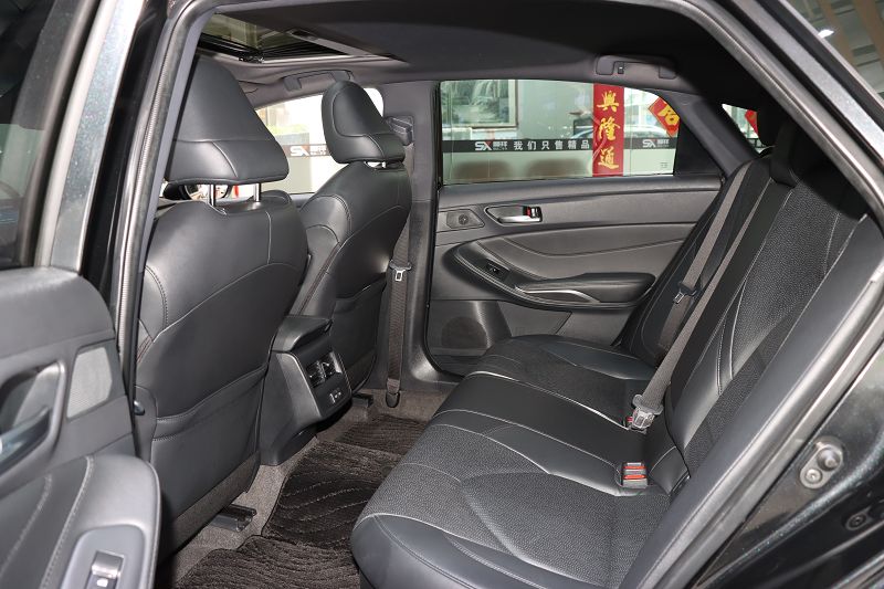 丰田 亚洲龙 2022款 双擎 2.5L 豪华版