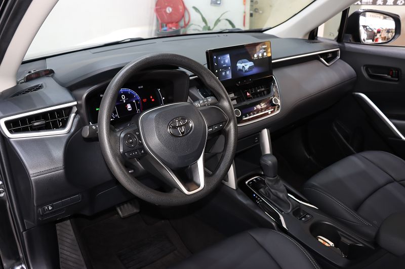 丰田 锋兰达 2023款 2.0L CVT精英版