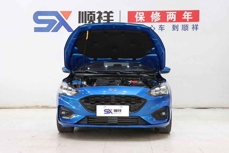 福特 福克斯 2019款 三厢 EcoBoost 180 自动ST Line