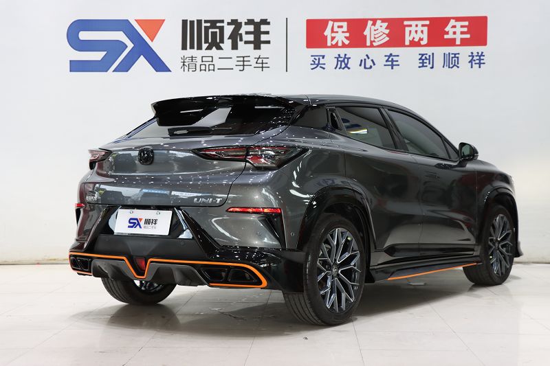 长安UNI-T 2022款 1.5T 运动版 旗舰型